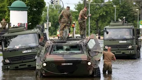 Wały pękają, ale woda zaczyna opadać. Władze Magdeburga: Nie poddamy się!