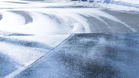 Polskie drogi bardzo śliskie