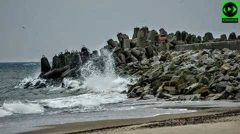 Silny wiatr i sztorm na Bałtyku. Niebezpiecznie na północy
