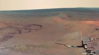 Panoramiczny obraz powierzchni Marsa wykonany przez łazik Opportunity