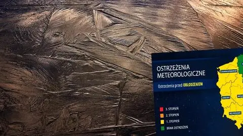 Uwaga! "Szklanka" na drogach i chodnikach