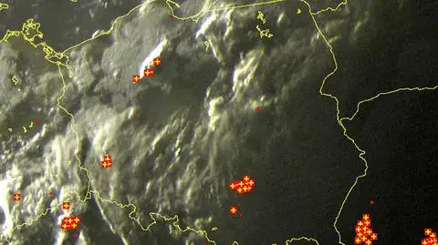 Burze oznaczone są plusami