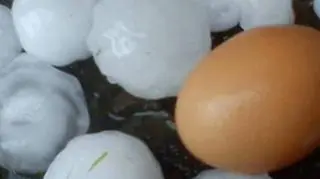 "Gradobicie w miejscowości Nawojowa"