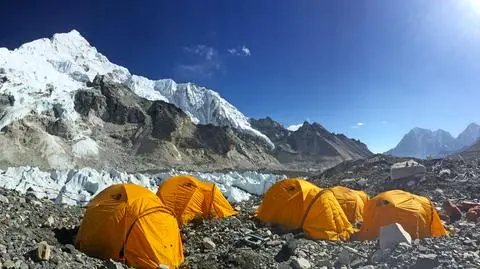 Sprzątają Mount Everest. Trzy tony śmieci w dwa tygodnie