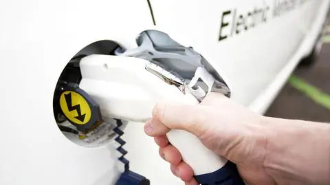 Samochód na prąd truje tak samo jak diesel?