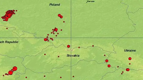 Czerwone punkty oznaczają trzęsienia ziemi w Polsce i państwach sąsiednich w latach 1900-2012