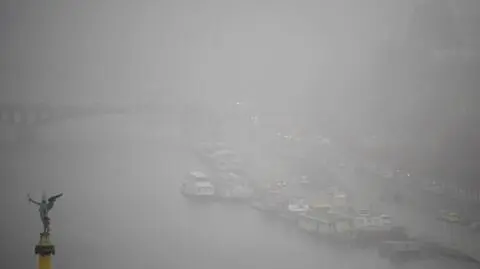 Mgła i potężny smog paraliżują Czechy