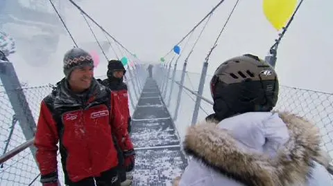 Most zawisł na 3 tys. metrów. Otwarcie podczas burzy śnieżnej 