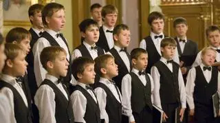 Chórzyści synchronizują swoje głosy i tętna