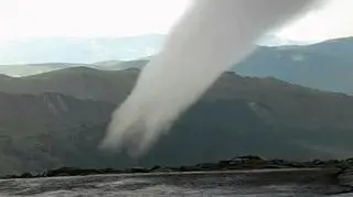 Trąba powietrzna widziana nieopodal Mount Evans 