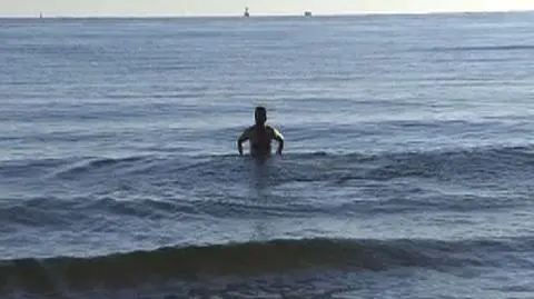 Ostatni dzwonek na kąpiel w Bałtyku. W tygodniu pójdziemy na grzyby