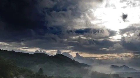 Wietrzna i deszczowa niedziela