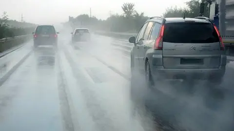 Deszcz i wiatr utrudnią podróżowanie