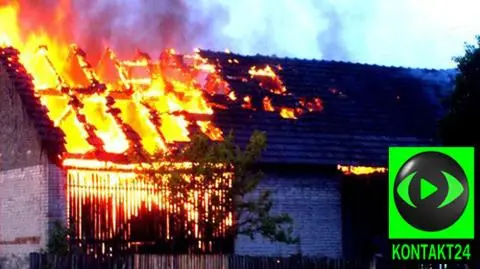 Uderzył piorun. Spłonęło pięć pojazdów