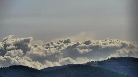 chmura w okolicach Nowego Sącza...
fot. Beata Wąsowicz.