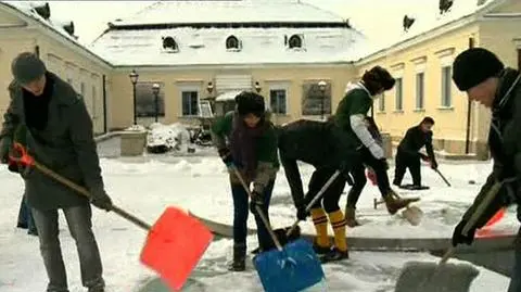 Chcą więcej kultury, dlatego zabrali się za odśnieżanie