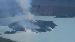 Wulkan na Vanuatu nie przestaje dymić