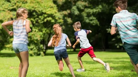Hiszpanie zbadali dzieci na koloniach. Wskaźnik R był wśród nich bardzo niski