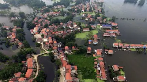 Chiny zmagają się z powodzią po ulewnych deszczach