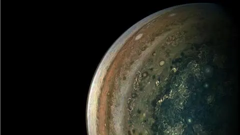 Polacy będą obserwować księżyce Jowisza