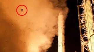 Latająca żaba na kosmodromie
