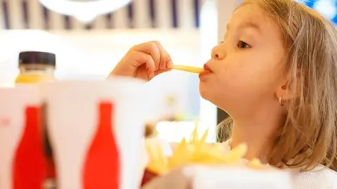 Jak zapobiegać otyłości wśród dzieci?