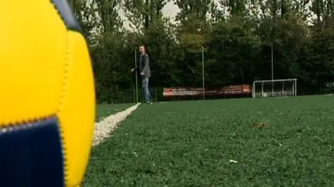 Tomasz Rożek pokazuje, gdzie jest Bamberga