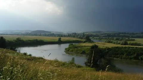 Burze w przeważającej części kraju