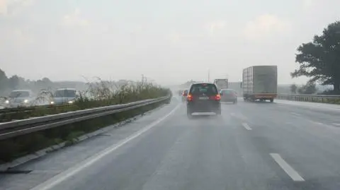 Miejscami drogi będą mokre