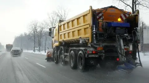 Zimowe warunki na śląskich drogach - Mikołów