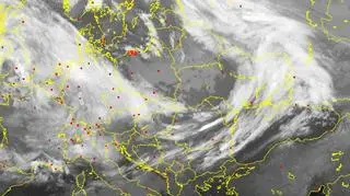 Wyładowania atmosferyczne nad Polską o godzinie 19.40