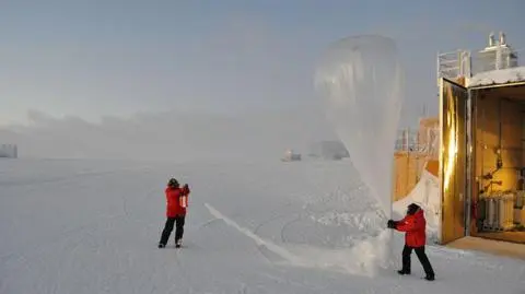 Ocieplenie ograniczyło dziurę ozonową
