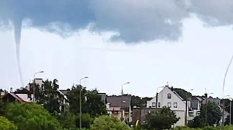 Dwie trąby wodne nad Helem