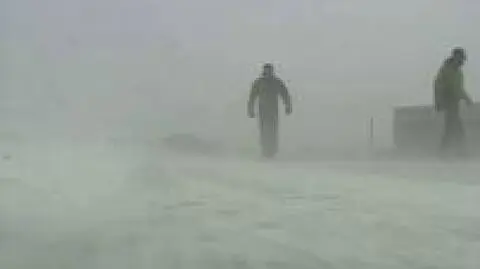 Śnieg blokuje drogi w Portugalii