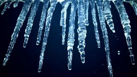 Lokalnie przelotnie popada śnieg. Pogoda na dziś
