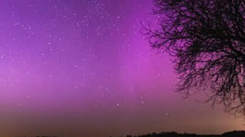 Na Kontakt Meteo i Kontakt 24 dostajemy piękne zdjęcia zorzy