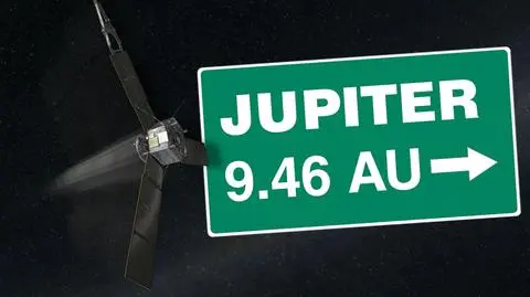 9.46 AU oznacza 9,46 astronomicznych jednostek (1 AU to 150 mln km). Na filmie widać trasę Juno