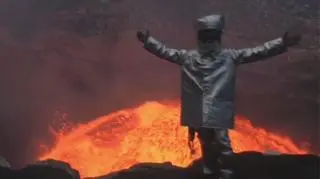 Selfie tuż przy wulkanie