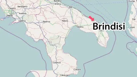 Burza zatopiła łódź z imigrantami u wybrzeży Włoch 