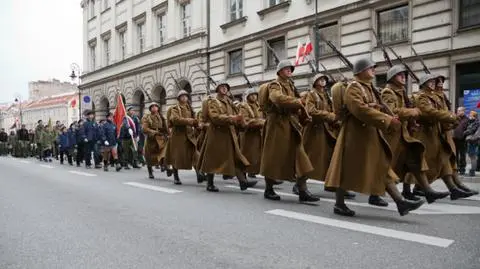 Święto Niepodległości mgliste i chłodne. Długi weekend bez deszczu