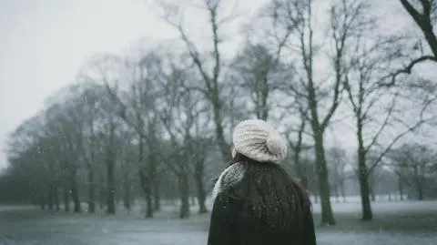 Popada śnieg i deszcz ze śniegiem