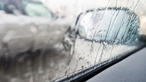 W dużej części kraju drogi będą staną się mokre