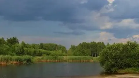 Będzie dość pogodnie - tylko na północnym wschodzie spadnie deszcz i pojawią się burze