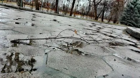 Aktualnie czytasz: Front przeszedł nad Polską. Burze, grad i silny wiatr