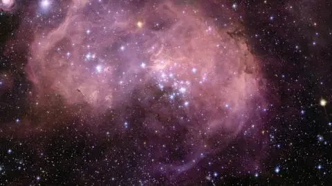 Ogromna chmura gazu pędzi w kierunku Drogi Mlecznej. Z oszałamiającą prędkością