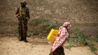Nękaną wojnami domowymi Somalię nawiedzają  i inne klęski