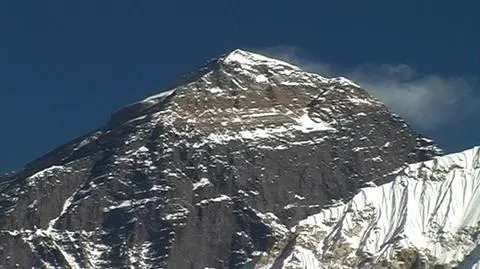 Nepal zmierzy Mount Everest
