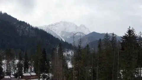 Lawinowa "trójka" w Tatrach. Niebezpiecznie w górach