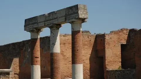 Francuzi będą ratować Pompeje