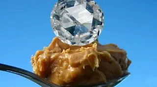 Diament z masłą orzechowego